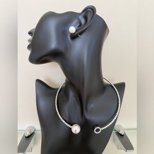 Elegant Silver and Pearl Necklace and Earring Set